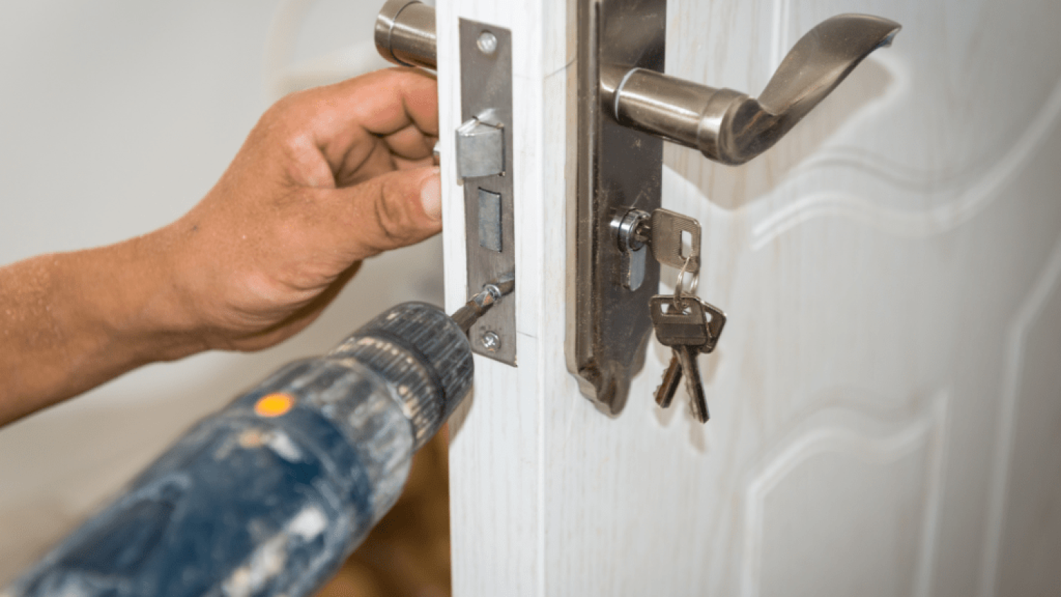 What Is The Difference Between Commercial And Residential Locksmiths?